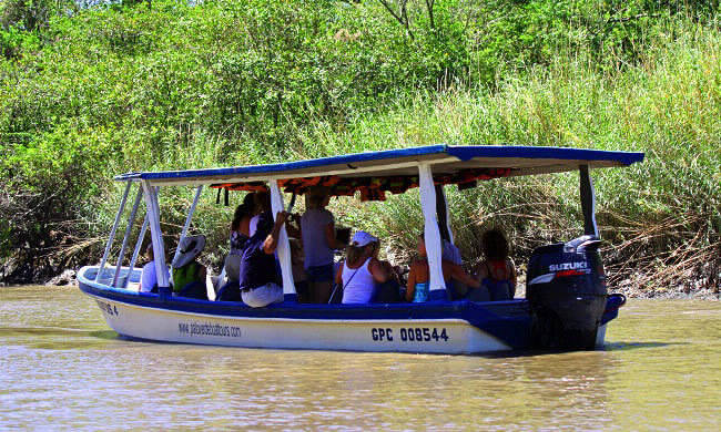 guanacaste animal river boat tour
