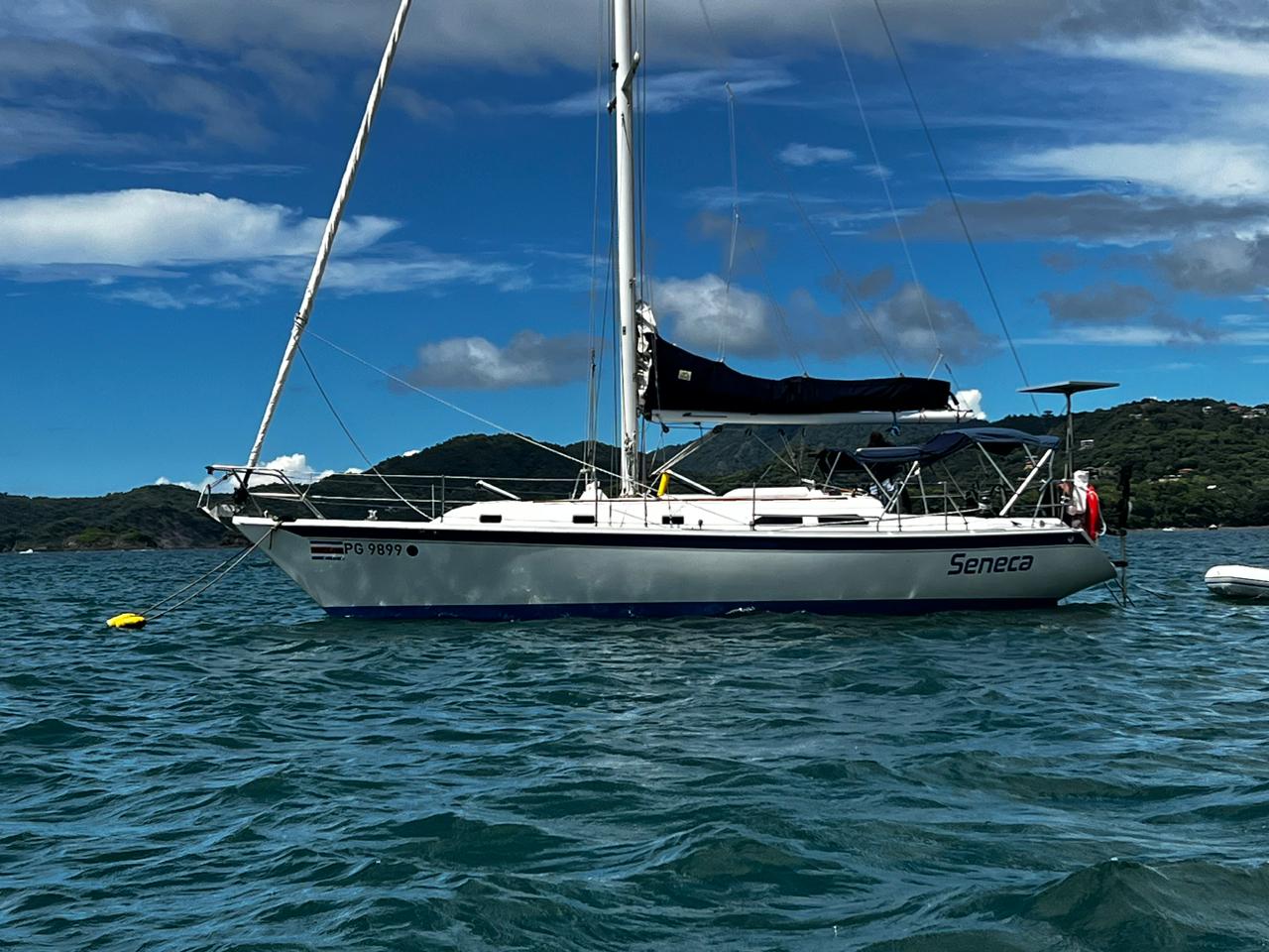 Sailboat Playa Flamingo Private charters and snorkel trips 